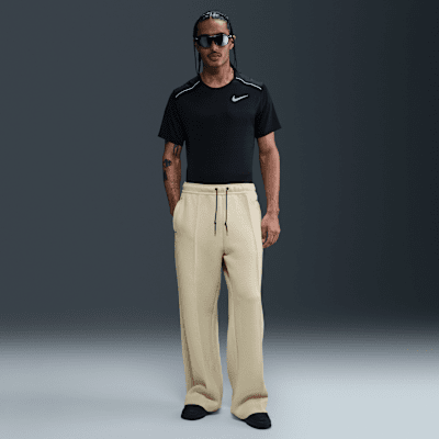 Nike Tech Men's Wide-Leg Fleece Pants. Nike.com